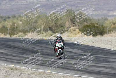 media/Dec-06-2025-CVMA (Sat) [[4a896cc04c]]/Race 4-Formula Middleweight/